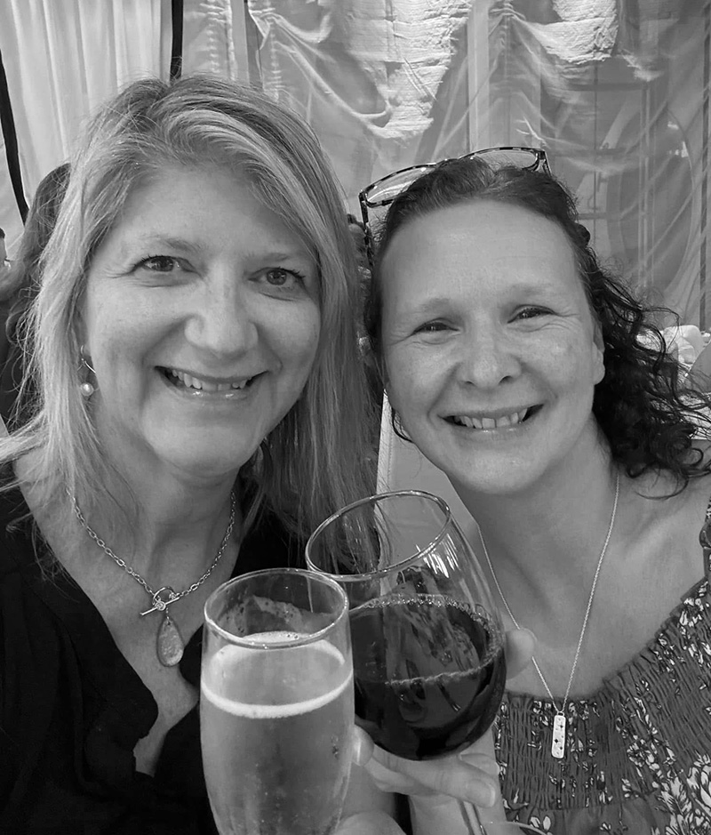 Laurie Baines collaborating with JJ Carolyn on brand strategy